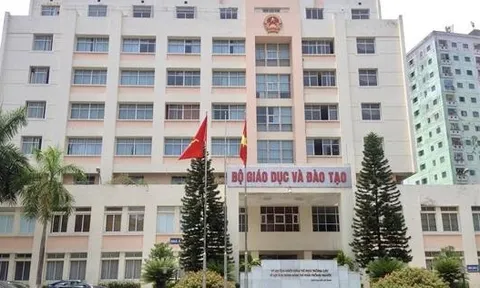 Bộ trưởng Giáo dục và Đào tạo gửi Công điện ứng phó bão số 1