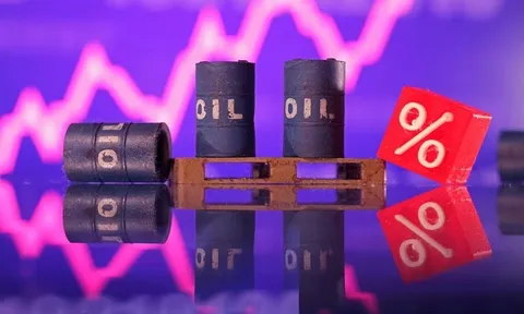 Giá xăng dầu hôm nay (18-6): Tăng vọt