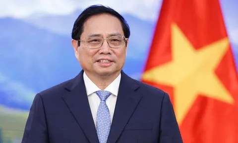 Thủ tướng Phạm Minh Chính lên đường tham dự Hội nghị WEF Thiên Tân 2025 và làm việc tại Trung Quốc