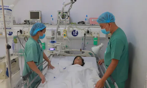 Bệnh viện Phụ sản Cần Thơ: Cứu sống sản phụ sốc mất máu, sót bánh nhau do sinh con tại nhà