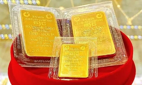 Giá vàng hôm nay (chiều 1-7): Vượt mốc 120 triệu đồng/lượng