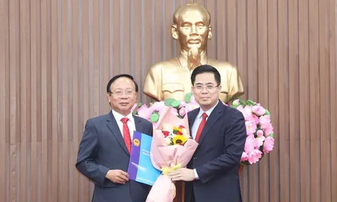 Đồng chí Lương Kim Sơn giữ chức Trưởng Ban Quản lý Khu kinh tế Dung Quất và các khu công nghiệp Quảng Ngãi