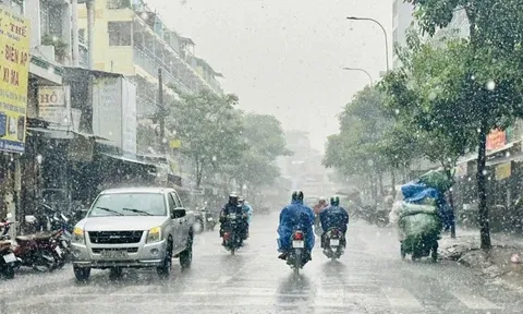 Thời tiết hôm nay (12-7): Bắc Bộ và Bắc Trung Bộ có mưa rào và dông