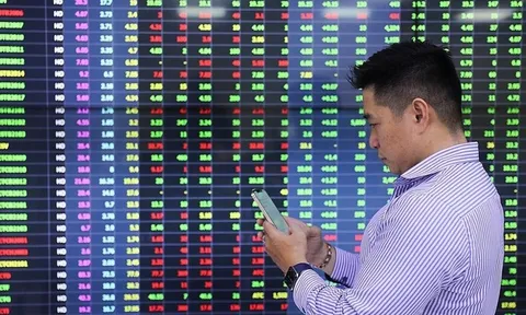 Khối ngoại tiếp đà bán ròng, VN-Index tiến sát mốc 1.500 điểm