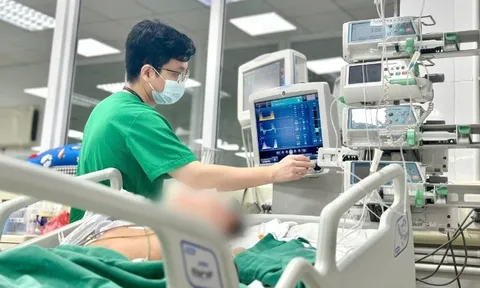 Nam thanh niên mắc di chứng thần kinh vì viêm não Nhật Bản