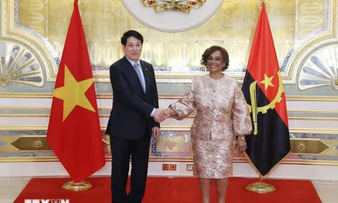 Chủ tịch nước Lương Cường hội kiến Chủ tịch Quốc hội Angola Carolina Cerqueira
