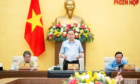 Bế mạc phiên họp thứ 48 của Ủy ban Thường vụ Quốc hội