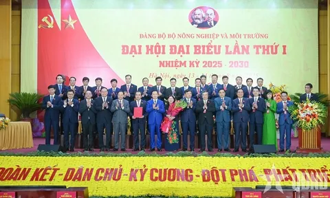 Phó thủ tướng Trần Hồng Hà dự, chỉ đạo Đại hội đại biểu Đảng bộ Bộ Nông nghiệp và Môi trường lần thứ I