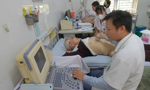 Hơn 5.200 người cao tuổi trên địa xã Đa Phúc ở Hà Nội được khám, tư vấn và cấp thuốc miễn phí