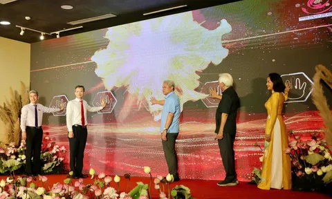 Lễ công bố Triển lãm trực tuyến “Không có gì quý hơn độc lập, tự do”