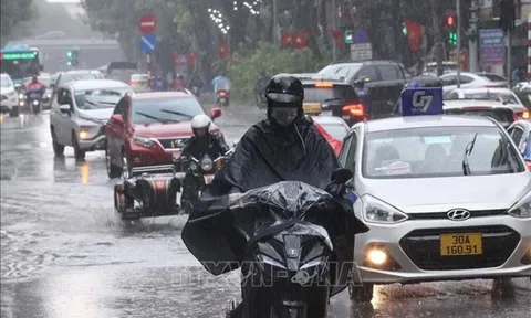 Hà Nội: Cảnh báo mưa dông tại nhiều khu vực