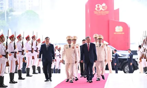 Tổng Bí thư Tô Lâm dự Lễ kỷ niệm 80 năm Ngày truyền thống Công an nhân dân, 20 năm Ngày hội toàn dân bảo vệ an ninh Tổ quốc và đón nhận Huân chương Sao vàng lần thứ V