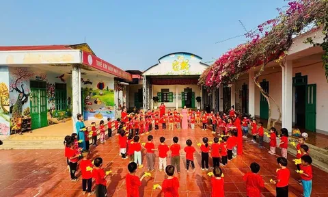 Xem xét, thành lập Hội đồng tư vấn giáo dục cấp xã, nhóm cán bộ quản lý giáo dục cốt cán