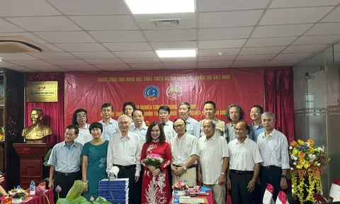 Hướng nghiệp cho học sinh, sinh viên để phát triển nhân lực