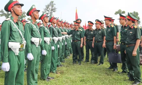 Xây dựng thế trận quốc phòng toàn dân ngày càng vững chắc