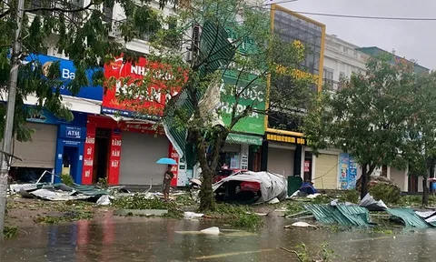 Thủ tướng Chính phủ chỉ đạo khẩn trương khắc phục hậu quả bão số 5 và ứng phó mưa lũ sau bão