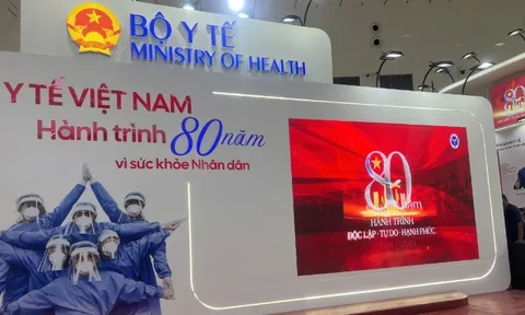 Nhiều trải nghiệm độc đáo tại triển lãm "Y tế Việt Nam - Hành trình 80 năm vì sức khỏe nhân dân"