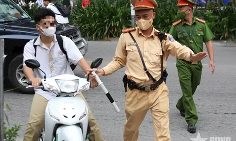 Hà Nội: Xử lý các trường hợp học sinh vi phạm an toàn giao thông
