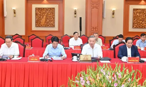 Bộ Chính trị, Ban Bí thư định hướng số lượng cấp phó của cơ quan, tổ chức trong hệ thống chính trị