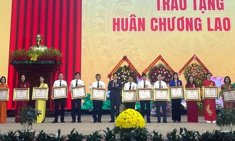 Thi đua xây dựng Lai Châu phát triển xanh, nhanh, bền vững