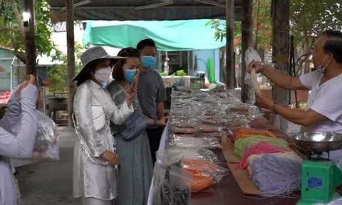 Giữ lửa nghề hủ tiếu Cái Răng