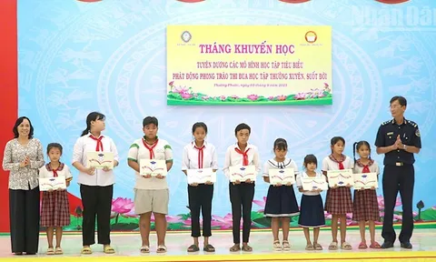 Đồng Tháp: Tiếp sức học sinh vững bước đến trường