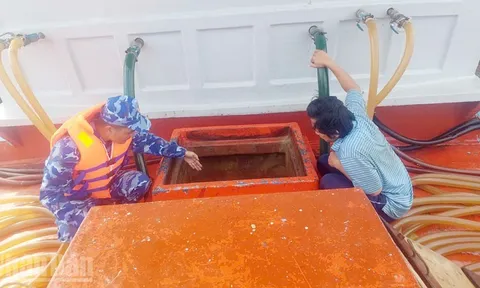 Bắt giữ tàu vận chuyển trái phép hơn 110 nghìn lít dầu D0