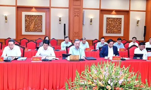 Bộ Chính trị quy định danh mục vị trí chức danh, nhóm chức danh, chức vụ lãnh đạo của hệ thống chính trị