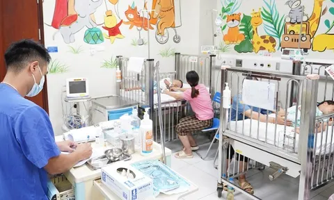 Cách xử trí kịp thời khi trẻ bị ong đốt