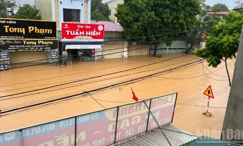 Bộ Y tế cảnh báo nguy cơ dịch bệnh từ mưa lũ dữ dội sau bão số 10