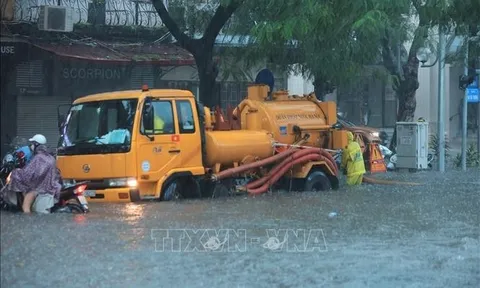 Thời tiết hôm nay (1-10): Nhiều khu vực tiếp tục có mưa vừa, mưa to, cục bộ có nơi mưa rất to