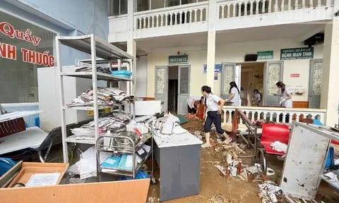 Ổn định công tác y tế, không để người dân vùng ảnh hưởng thiên tai thiếu nơi khám chữa bệnh