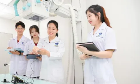 Kiểm định chất lượng giáo dục: Từ ‘người gác cổng’ đến ‘người đồng hành’