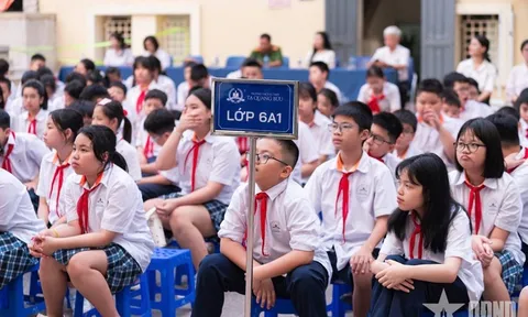 Hà Nội: Hơn 2.000 học sinh THPT được phổ biến kiến thức an toàn giao thông