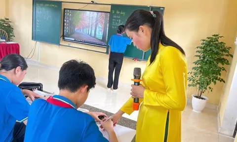 Những người tiên phong triển khai lớp học số