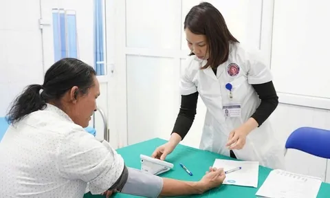 Thúc đẩy tiến trình hiện thực hóa mục tiêu miễn viện phí toàn dân