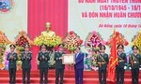 Thủ tướng: Xây dựng lực lượng Quân khu 5 cách mạng, chính quy, tinh nhuệ, hiện đại, là lực lượng nòng cốt trên địa bàn chiến lược của Tổ quốc