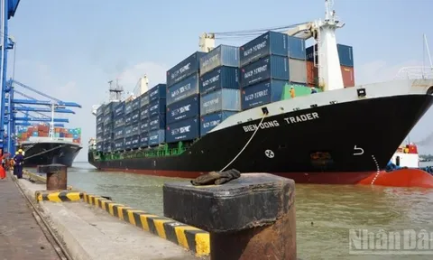 Đơn giản hóa thủ tục, siết tuổi tàu nhập khẩu về đăng ký tàu biển