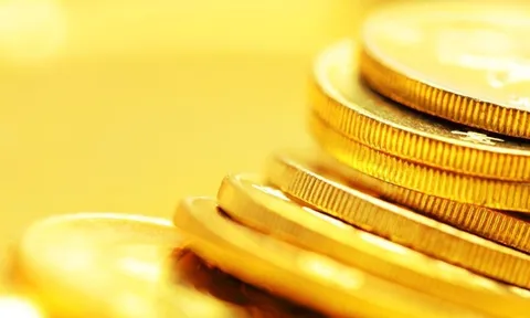 Giá vàng hôm nay (22-10): Tiếp tục tăng cao kỷ lục, giá vàng nhẫn cao chót vót
