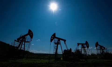 Giá xăng dầu hôm nay (31-10): Giá xăng dầu trong nước đồng loạt tăng