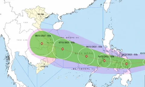 Bão Kalmaegi tăng cấp, hướng về khu vực giữa Biển Đông