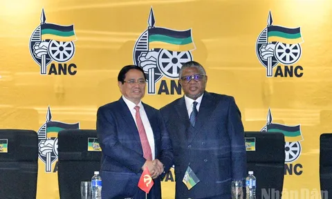 ANC cùng đoàn kết với Đảng Cộng sản Việt Nam vượt qua thách thức