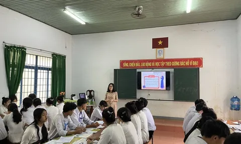 Đề xuất quy định chuẩn nghề nghiệp giáo viên cơ sở giáo dục thường xuyên