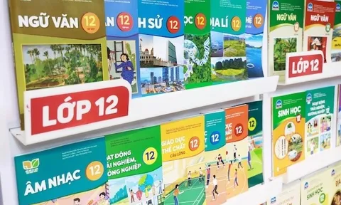 Bảo đảm ý nghĩa nhân văn của chính sách miễn phí sách giáo khoa