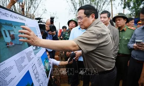 Thủ tướng yêu cầu triển khai ngay "Chiến dịch Quang Trung" thần tốc xây dựng lại nhà ở cho các gia đình bị thiệt hại do các đợt thiên tai