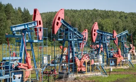 Giá xăng dầu hôm nay (4-12): Tăng nhẹ