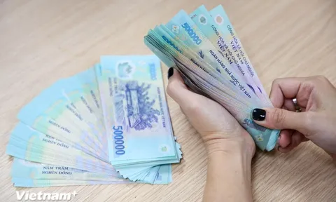 Bộ Nội vụ: Xem xét tăng lương cơ sở cho công chức, viên chức trong năm 2026