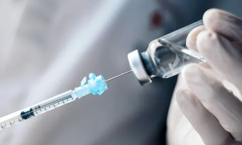 Bảo vệ người dân từ cơ sở, công bằng trong tiếp cận y tế