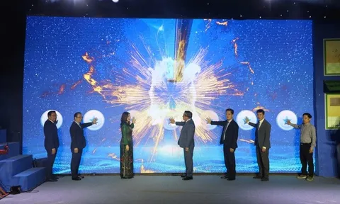 Khai mạc chuỗi hoạt động sản phẩm du lịch đêm 'Hà Nội Đẹp Sound'