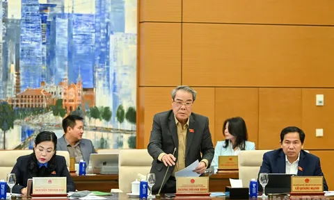 Nghiên cứu, xem xét sớm điều chỉnh chính sách tiền lương, chế độ đãi ngộ